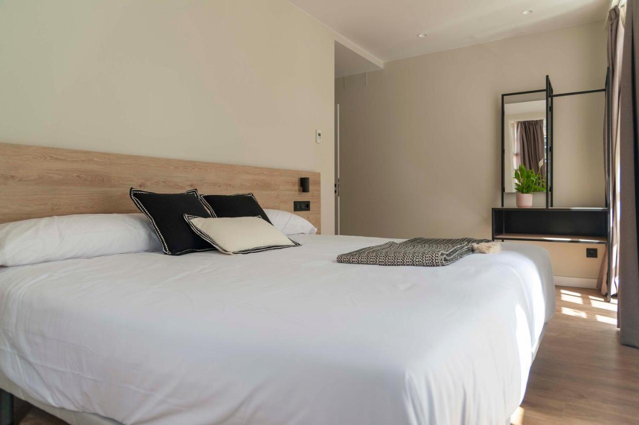 Albatros Hotel Puentedeume Kültér fotó